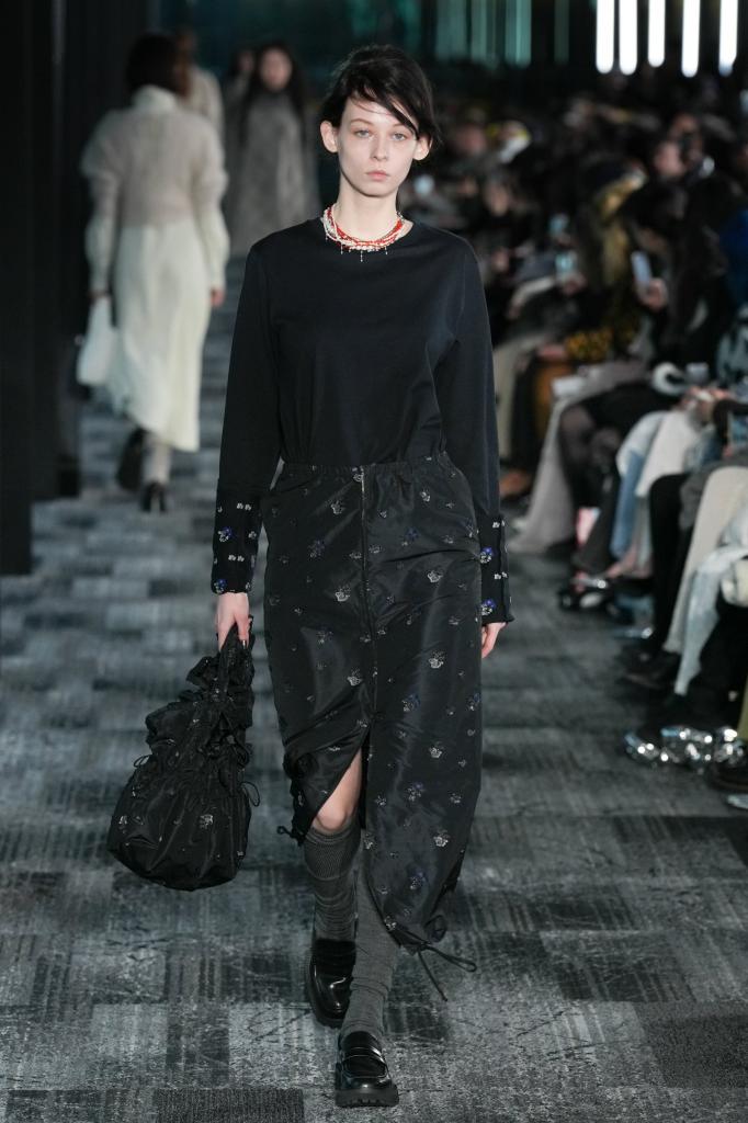 /web/published/contacts/13104/portfolio/tiittokyo-25aw-look-044-ecb98649.jpg