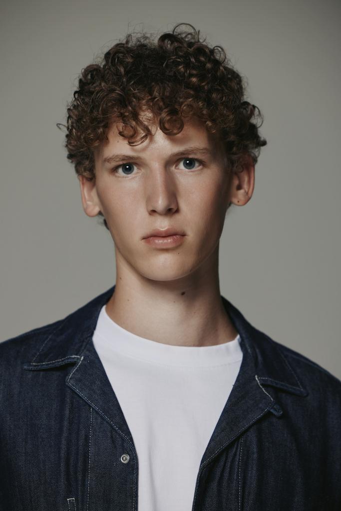 /web/published/contacts/18007/portfolio/Samuel_color8.jpg